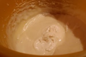 Tort cu ciocolata si zmeura