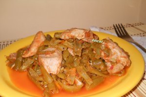 Mancare de pastai cu muschiulet de porc