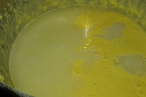 Clatite cu dulceata de cirese