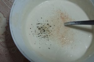 Clatite umplute cu pui si ciuperci, gratinate
