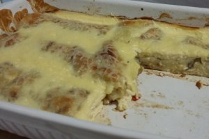 Clatite umplute cu pui si ciuperci, gratinate