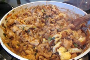 CHEC APERITIV CU PUI, ȘUNCĂ, CIUPERCI ȘI LEGUME