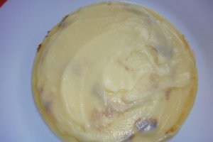Tort de clatite cu crema de vanilie si dulceata de capsuni