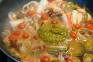 Fructe de mare cu pesto si paste proaspete