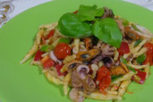 Fructe de mare cu pesto si paste proaspete