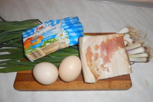 Urzici cu ou si sunca prajita