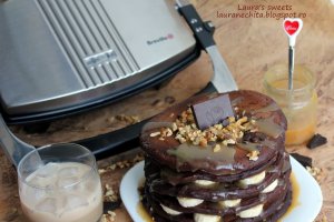Tort de clatite, cu ciocolata si banane