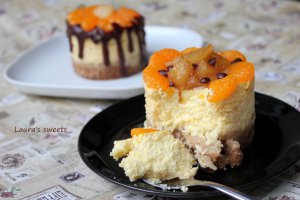 Mini cheesecake cu ananas si ciocolata