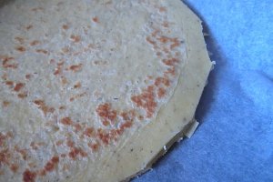 Tort aperitiv cu clatite si pesto