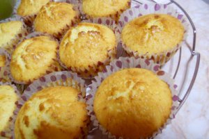Cupcakes cu crema de vanilie