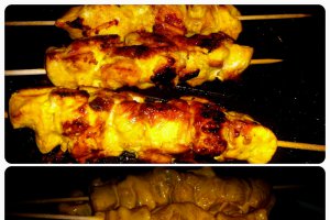 Frigarui de pui cu sos satay