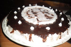 Tort cu ciocolata