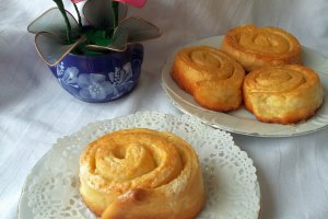 Melcisori (spirale) cu crema de unt