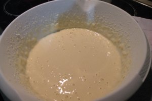 Clatite inimioara cu branza de vaci