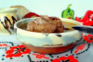 Ciorba de porc cu cartofi acrita cu zeama de varza