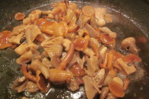 Escalop de porc cu ciuperci de padure