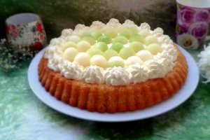 Tarta cu crema de vanilie si pepene galben