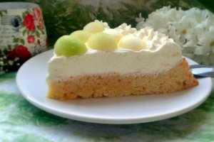 Tarta cu crema de vanilie si pepene galben