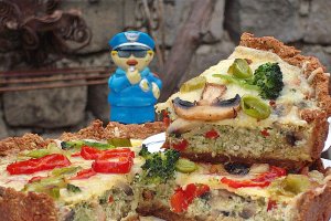 Tarta cu blat de sticksuri Justitiarul Godina