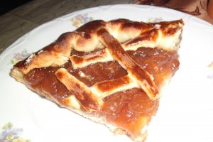 Placinta cu dulceata de pere