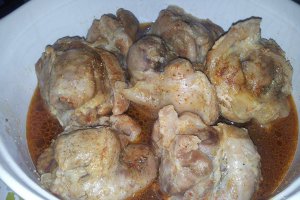 Rasol de Porc Godina cu vin rosu la cuptor
