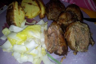 Rasol de Porc Godina cu vin rosu la cuptor