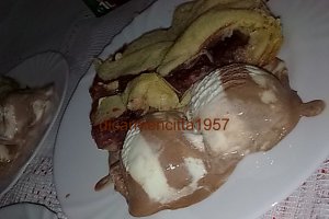 Creme ole cu capsuni in foietaj.