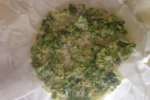 Tarta cu brocoli si busuioc