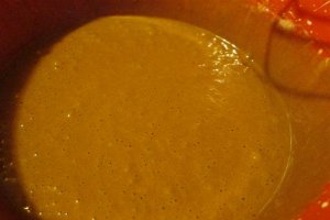 Briose brownie cu crema de ciocolata alba
