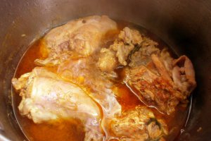 Tocanita de cartofi cu carne de iepure