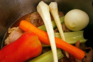 Tocanita de cartofi cu carne de iepure