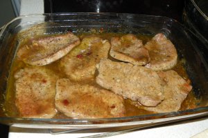 Cotlet de porc cu sos chinezesc si garnitura de orez