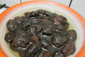 Mancare de prune