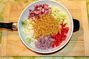 Spirale cu bacon si legume – one pot pasta