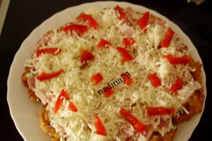 Pizza pe blat de cartofi