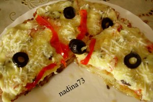Pizza pe blat de cartofi
