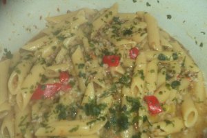 Penne Rigate cu hrisca si carnati afumati
