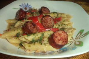 Penne Rigate cu hrisca si carnati afumati