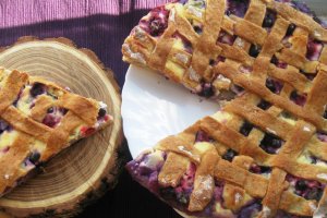 Tarta cu fructe de padure