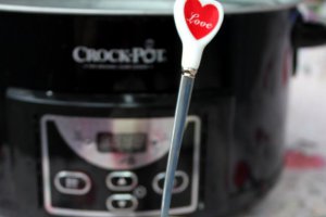 Orez cu lapte de cocos, capsuni si fistic la slow cooker Crock-Pot 4,7 L