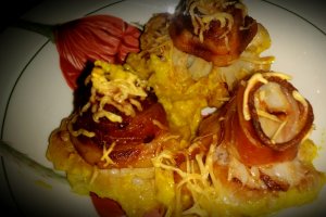 Conopida gratinata cu curry si bacon afumat