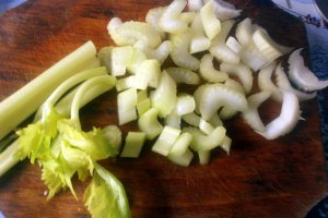 Tocanita de legume cu carne de iepure