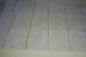 Strudele cu dulceata de visine si nuca