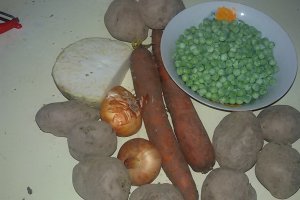 Mancare de cartofi cu mazare