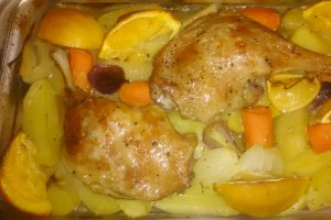 Pulpe de rata cu legume la cuptor si sos de fistic