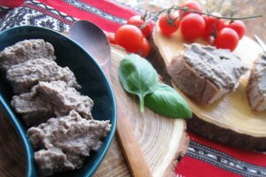 Pateu de ciuperci