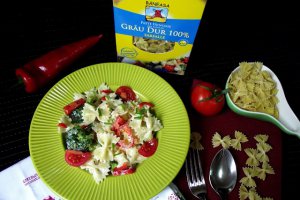 Salata de paste cu legume