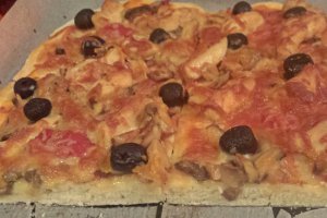 Pizza cu pui