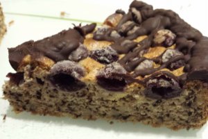 Tort cu cirese si nuci