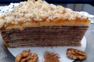 Prajitura in straturi cu scortisoara si nuca